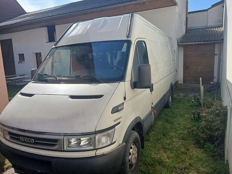 Weiß Gebraucht 2006 Iveco 35.12 Van | € 6.900 - Bild 1/4
