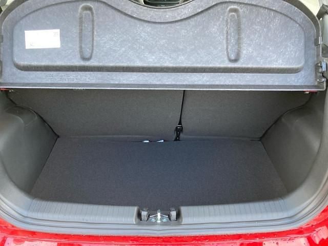 Neu Hyundai i10 63 PS (46 kW) 2025 Rot Kleinwagen