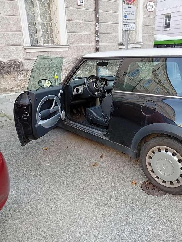 Gebraucht Mini Cooper 116 PS (85 kW) 2002 Schwarz Kleinwagen