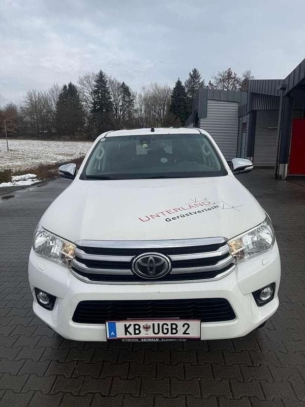 Gebraucht Toyota HiLux Active 150 PS (110 kW) 2020 Weiß Abholung