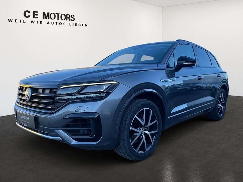 Silber Gebraucht 2019 VW Touareg Black Edition SUV | € 38.999 (Fairer Preis) - Bild 1/3