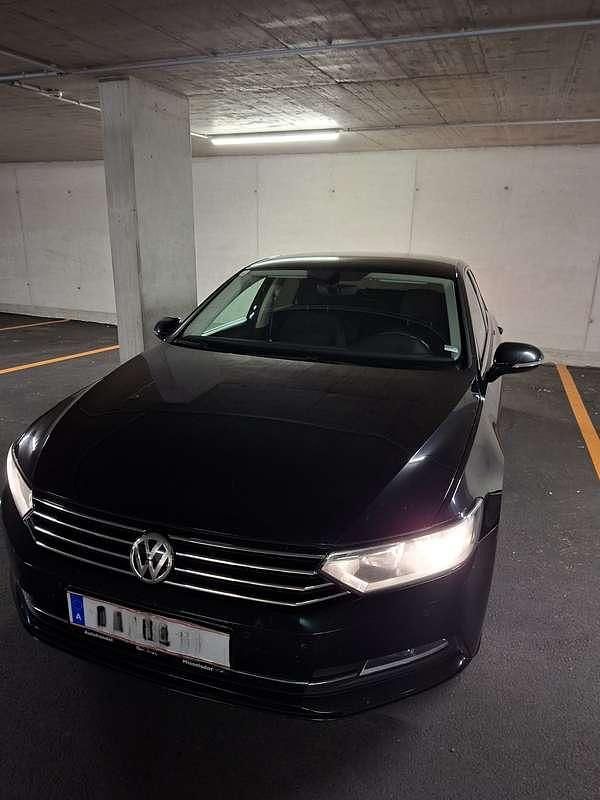 Gebraucht VW Passat Comfortline 150 PS (110 kW) 2016 Schwarz Limousine