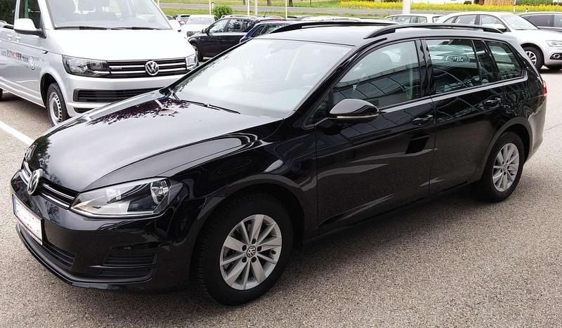 Gebraucht VW Golf VII Comfortline 105 PS (77 kW) 2013 Schwarz Kombi