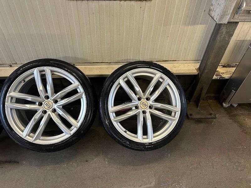 Gebraucht Volvo V40 Momentum 150 PS (110 kW) 2013 Limousine