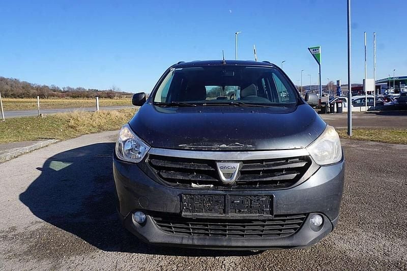 Grau Gebraucht 2012 Dacia Lodgy Lauréate Van / Kleinbus | € 2.690 - Bild 1/4