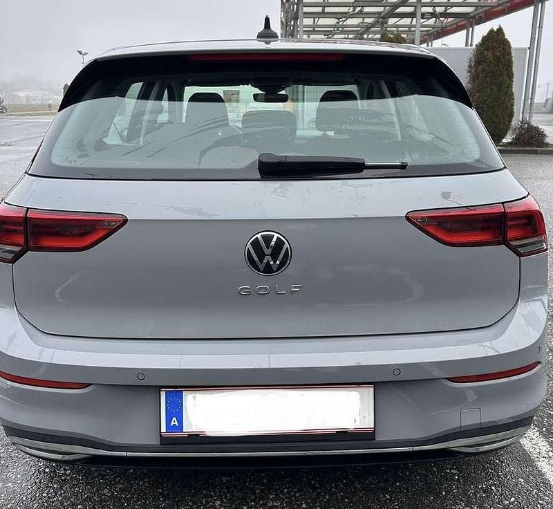 Gebraucht VW Golf VIII Life 116 PS (85 kW) 2020 Limousine