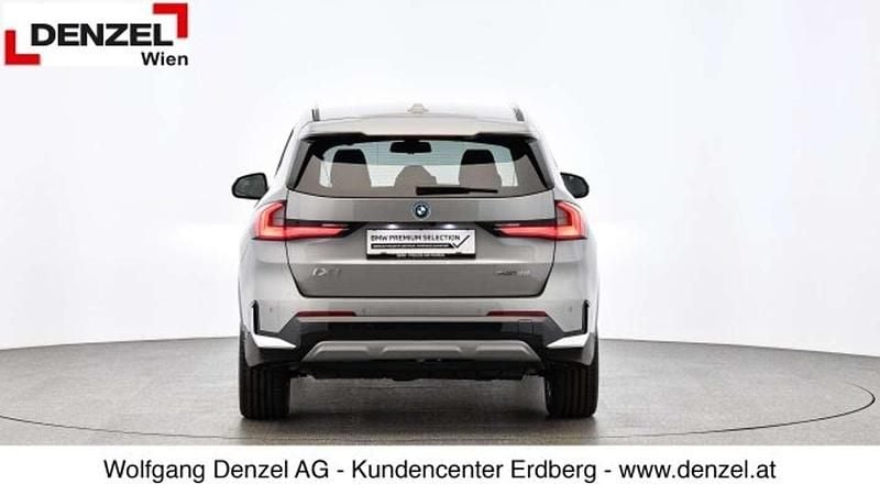 Gebraucht BMW iX1 Shadowline 150 kW (204 PS) 2024 Silber SUV