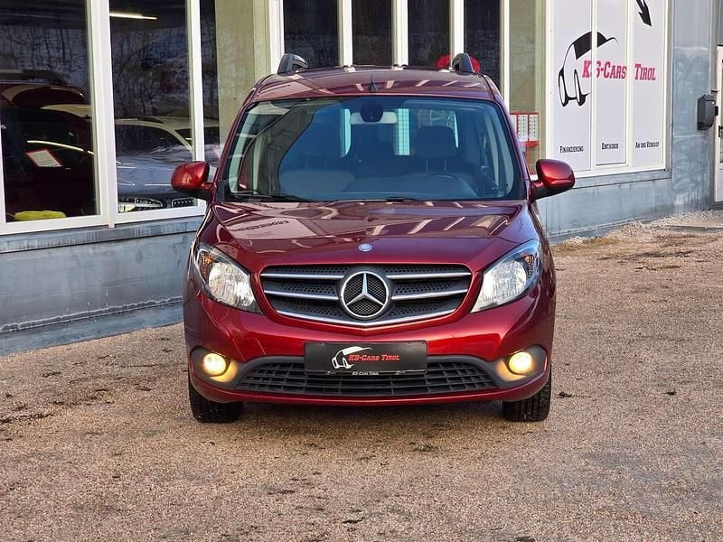 Gebraucht Mercedes Citan 112 Edition 114 PS (83 kW) 2018 Rot Kombi