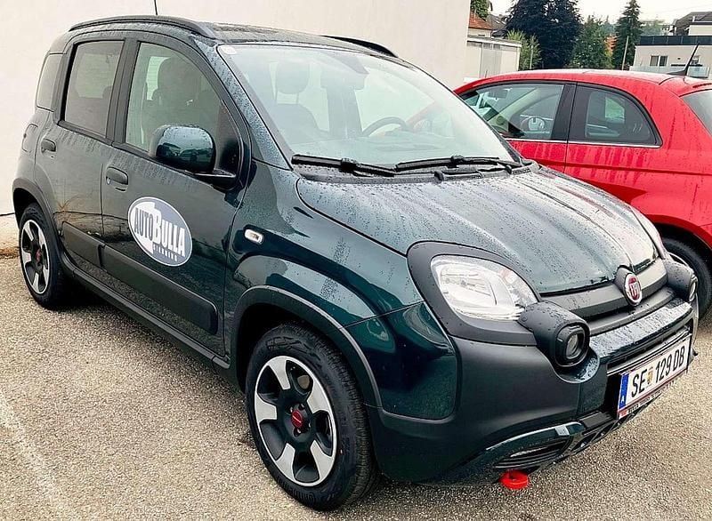 Grün Gebraucht 2024 Fiat Panda Cross Cross Kleinwagen | € 15.990 (Fairer Preis) - Bild 1/4