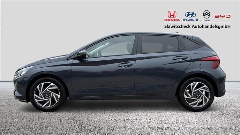 Neu Hyundai i20 79 PS (58 kW) 2025 Grau Kleinwagen