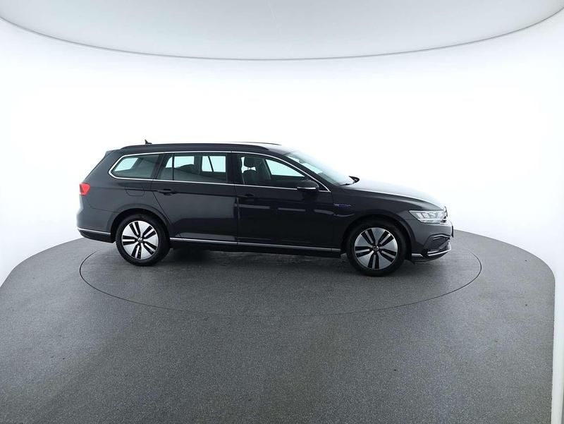 Gebraucht VW Passat GTE 156 PS (114 kW) 2021 Dunkelgrau  normal Kombi