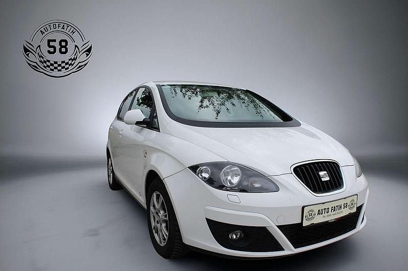 Weiß Gebraucht 2012 Seat Altea Copa Van / Kleinbus | € 5.900 (Fairer Preis) - Bild 1/4