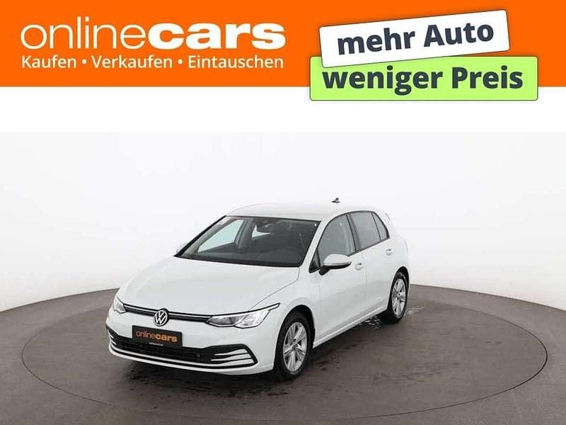 Gebraucht VW Golf VIII Life 150 PS (110 kW) 2022 Weiß Limousine