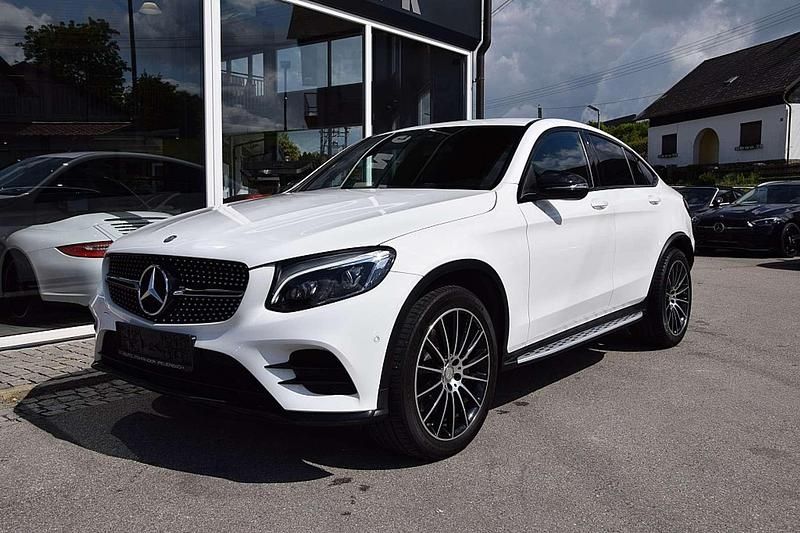 Gebraucht Mercedes GLC220 AMG line 170 PS (125 kW) 2016 Weiß Coupé