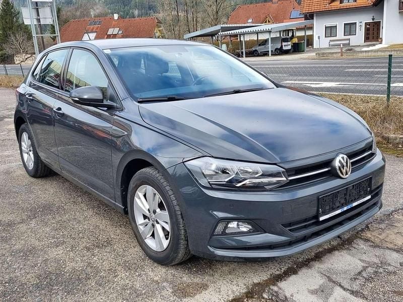 Gebraucht VW Polo Comfortline 95 PS (69 kW) 2018 Grau Kleinwagen