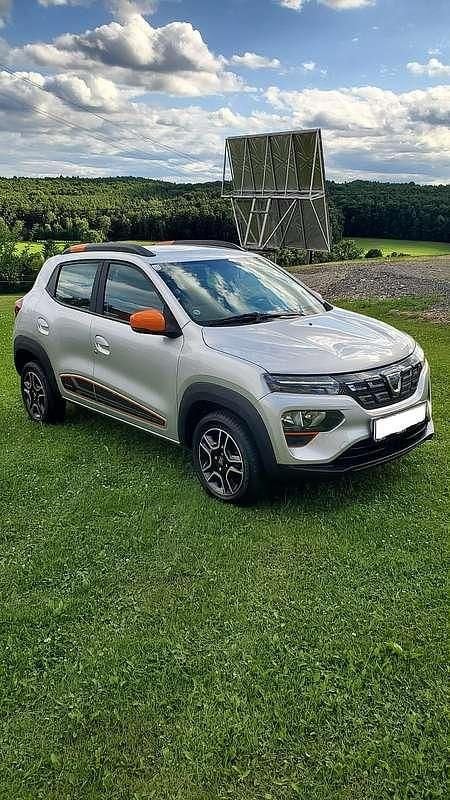 Gebraucht Dacia Spring Comfort Plus 33 kW (45 PS) 2022 Grau Kleinwagen