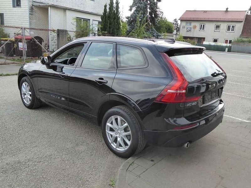 Gebraucht Volvo XC60 163 PS (119 kW) 2019 Schwarz SUV
