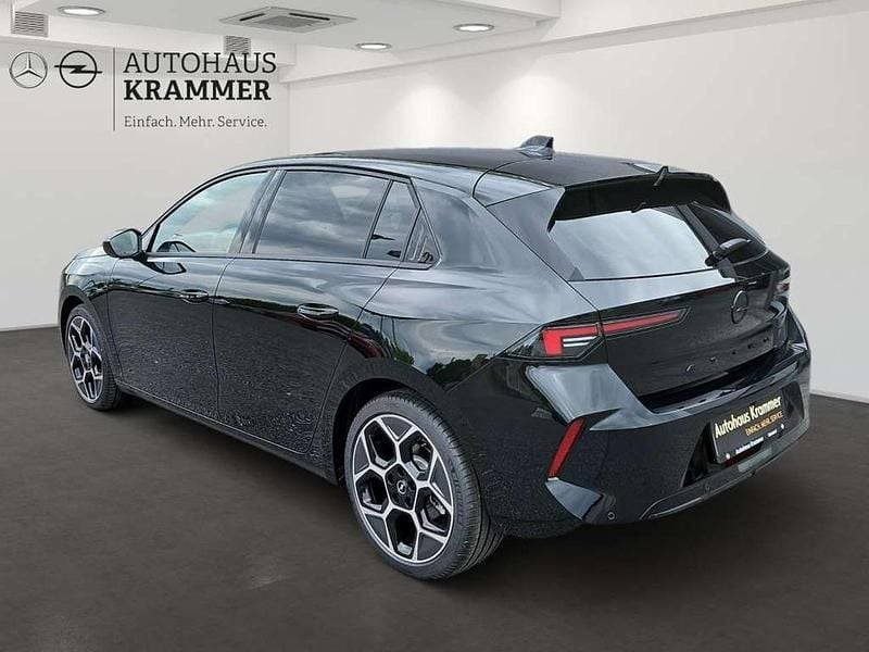 Gebraucht Opel Astra 131 PS (96 kW) 2025 Schwarz Limousine