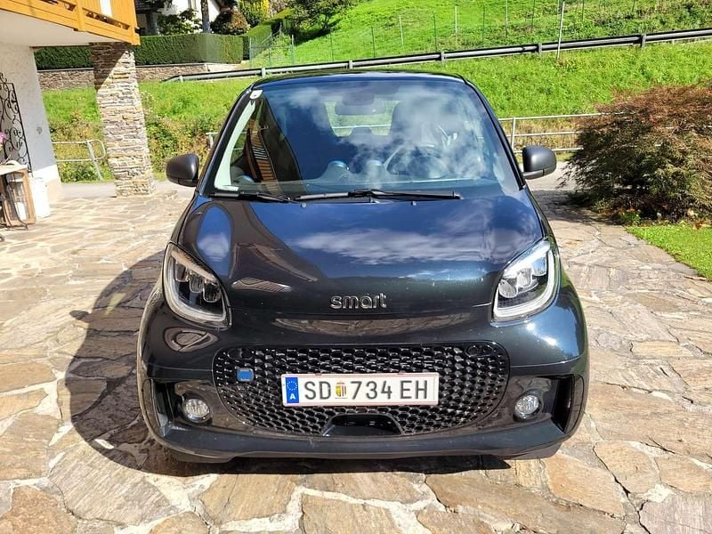 Gebraucht Smart ForTwo Coupé 60 kW (82 PS) 2021 Schwarz Kleinwagen