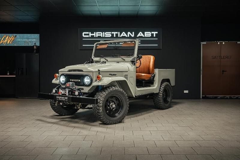 Gebraucht Toyota Land Cruiser 135 PS (99 kW) 1977 Dunkelgrün SUV