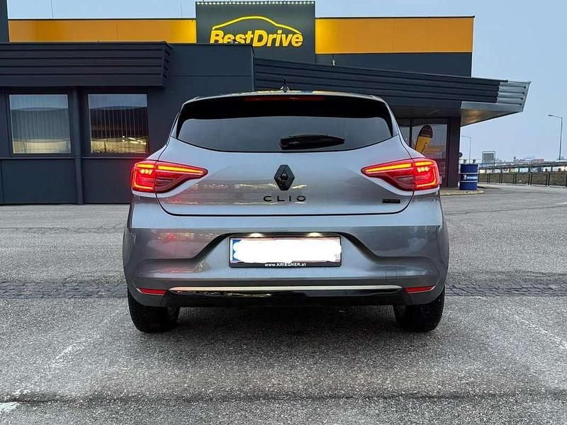 Gebraucht Renault Clio V Engineered 145 PS (106 kW) 2023 Grau Limousine
