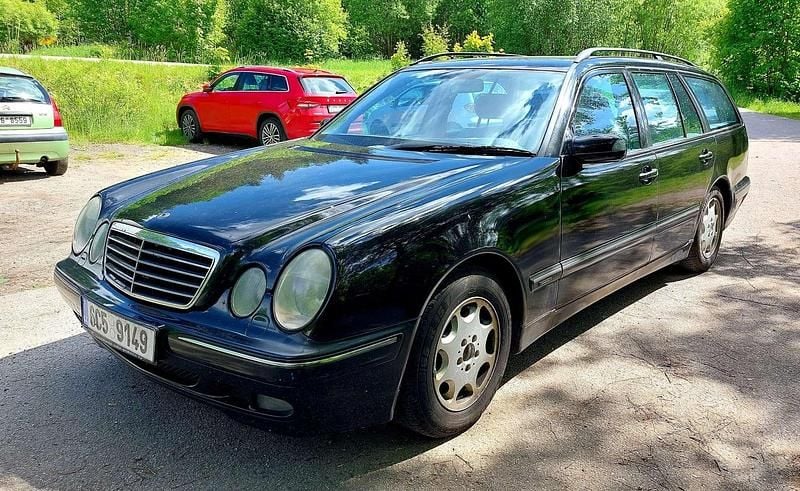 Gebraucht Mercedes 240 Avantgarde 231 PS (169 kW) 2003 Schwarz Kombi