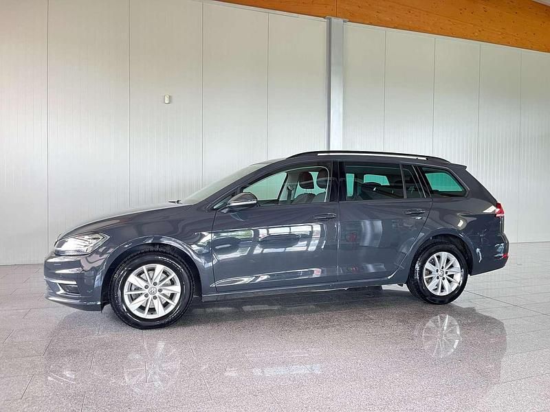 Gebraucht VW Golf VII 116 PS (85 kW) 2019 Grau Kombi