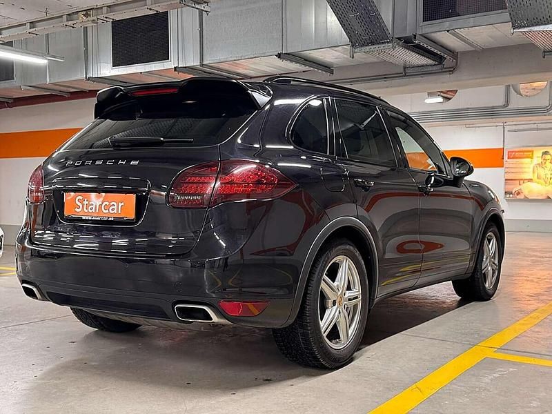 Gebraucht Porsche Cayenne 245 PS (180 kW) 2012 Schwarz SUV
