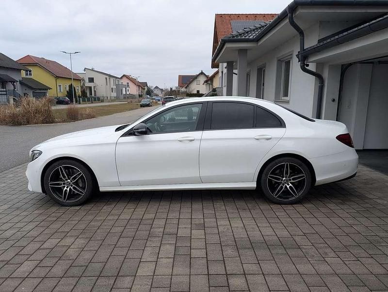 Gebraucht Mercedes E350 Avantgarde 211 PS (155 kW) 2018 Weiß Limousine
