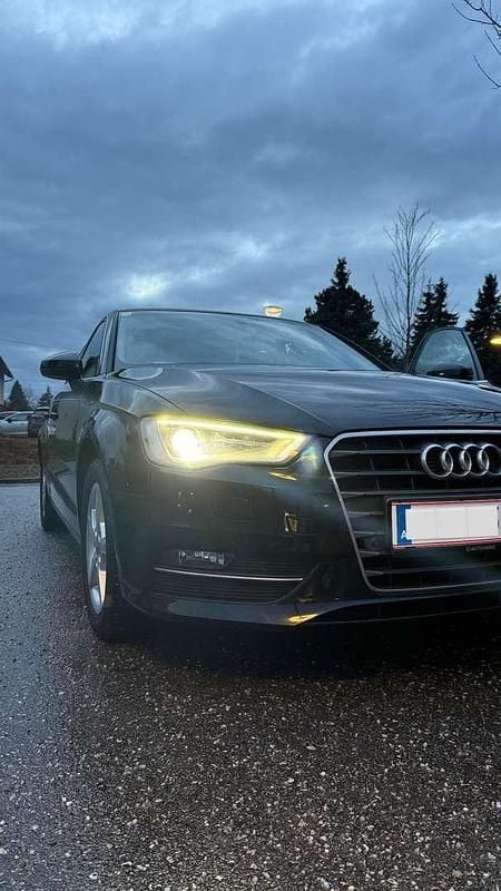 Gebraucht Audi A3 Ambiente 105 PS (77 kW) 2014 Limousine