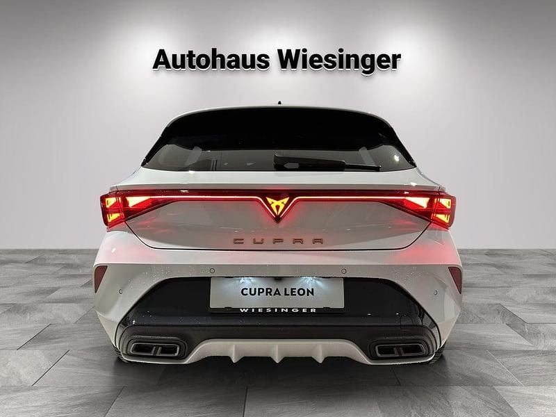 Neu Cupra Leon 150 PS (110 kW) 2026 Weiss  metallic