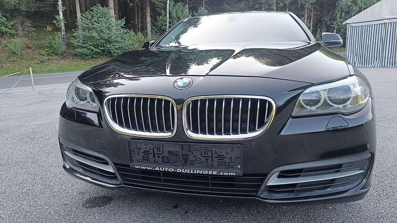 Schwarz Gebraucht 2015 BMW 518 Kombi | € 12.750 (Fairer Preis) - Bild 1/4