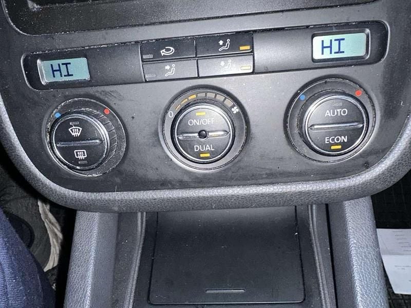 Gebraucht VW Golf V Comfortline 80 PS (58 kW) 2007 Schwarz Limousine