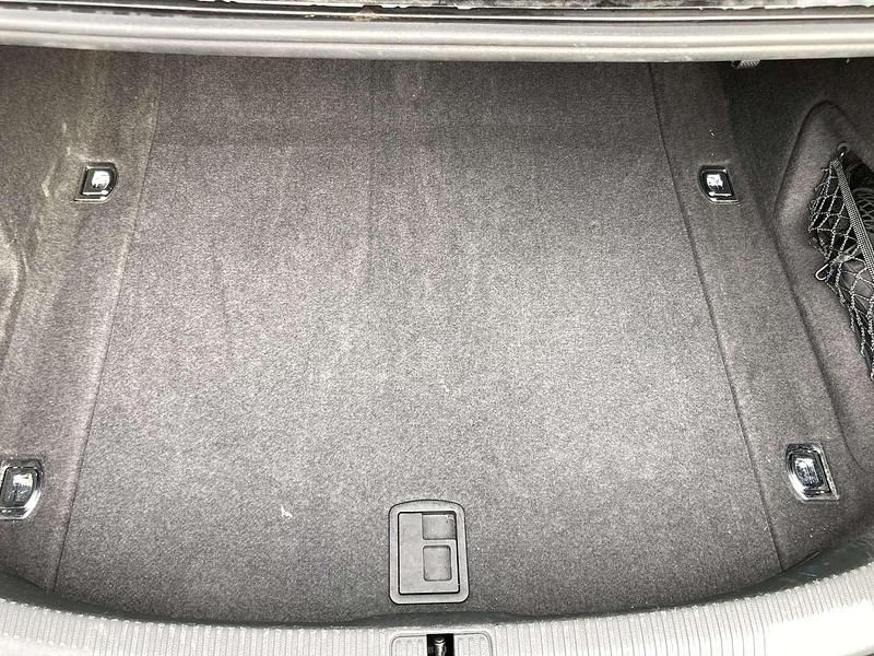 Gebraucht Audi A4 Advanced 204 PS (150 kW) 2025 Schwarz Limousine