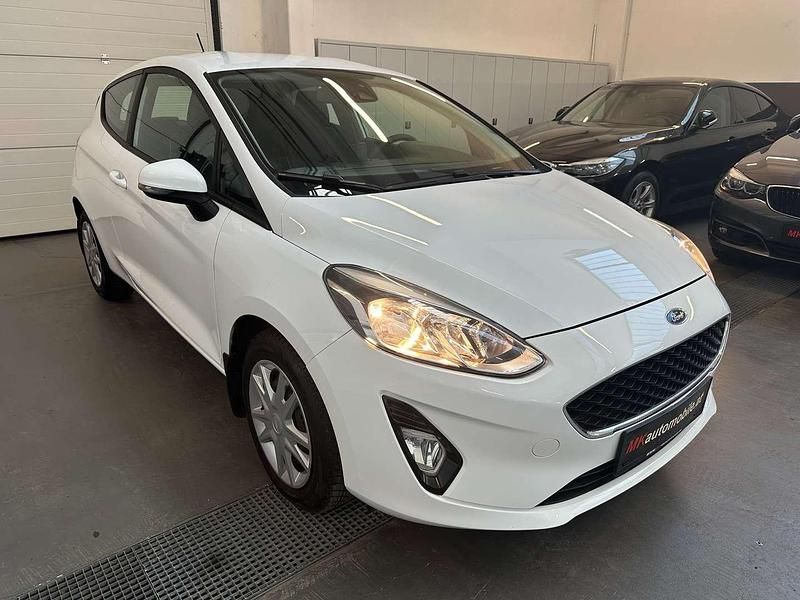 Weiß Gebraucht 2018 Ford Fiesta Trend Kleinwagen | € 6.990 (Fairer Preis) - Bild 1/4