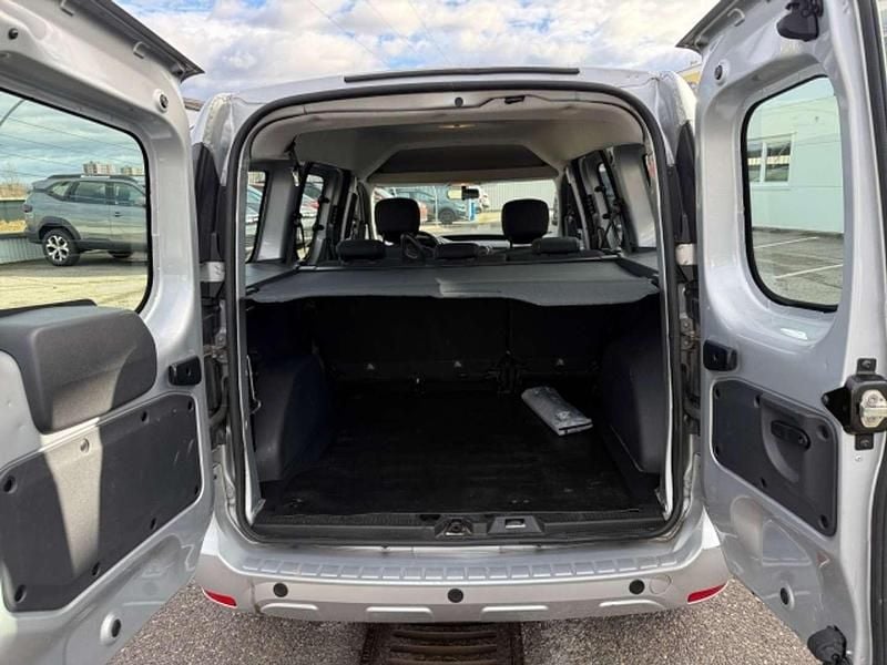 Gebraucht Dacia Dokker 102 PS (75 kW) 2019 Silber Van / Kleinbus