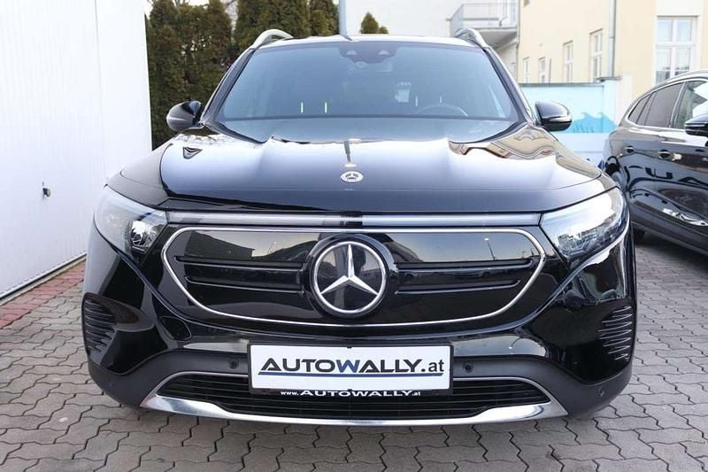 Gebraucht Mercedes EQB300 167 kW (228 PS) 2023 Schwarz SUV