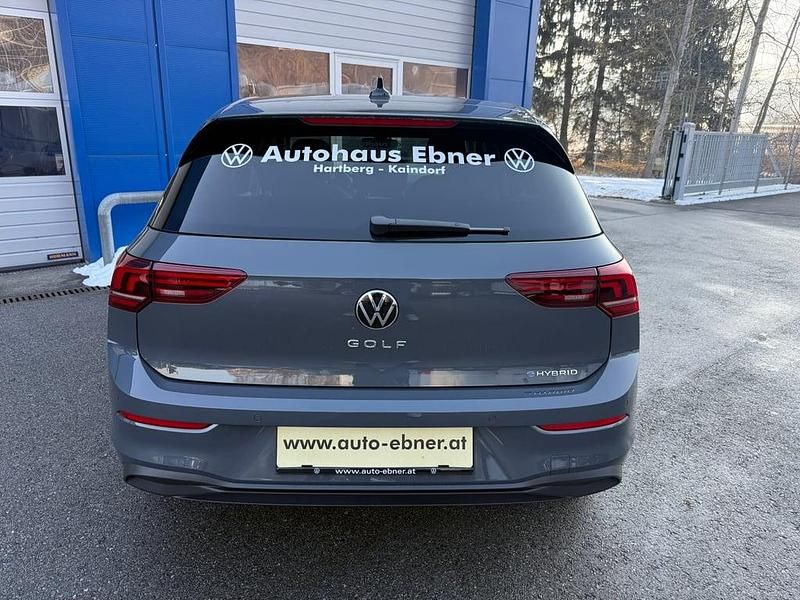 Neu VW Golf VIII 204 PS (150 kW) 2026 Mittelgrau  metallic Limousine