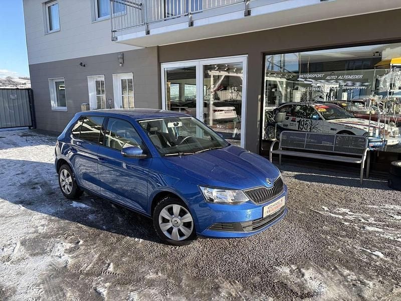 Blau Gebraucht 2016 Skoda Fabia Active Kleinwagen | € 7.900 (Fairer Preis) - Bild 1/4