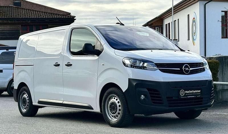 Gebraucht Opel Vivaro-e Combi Selection 100 kW (136 PS) 2023 Weiß Van