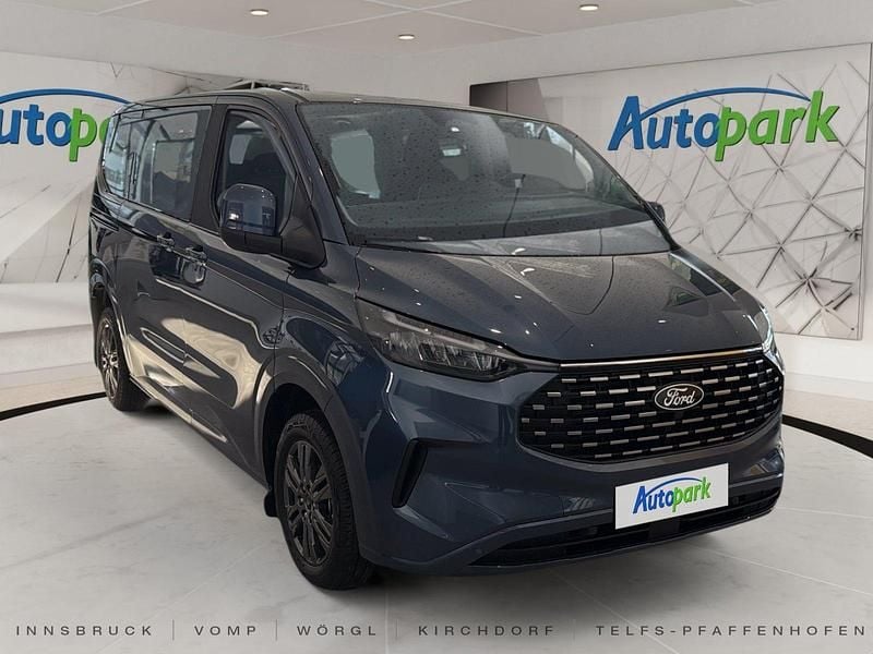 Neu Ford Tourneo Limited 136 PS (100 kW) 2026 Blau Van / Kleinbus