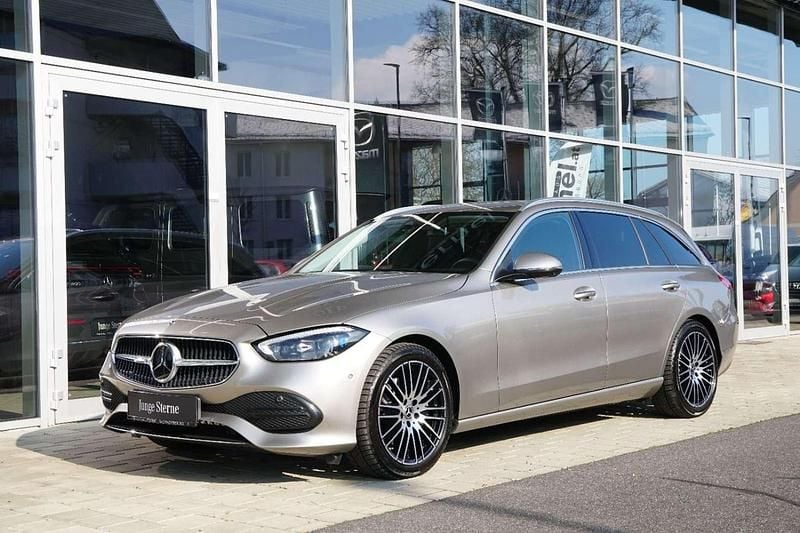 Gebraucht Mercedes C220 200 PS (147 kW) 2022 Silber Kombi