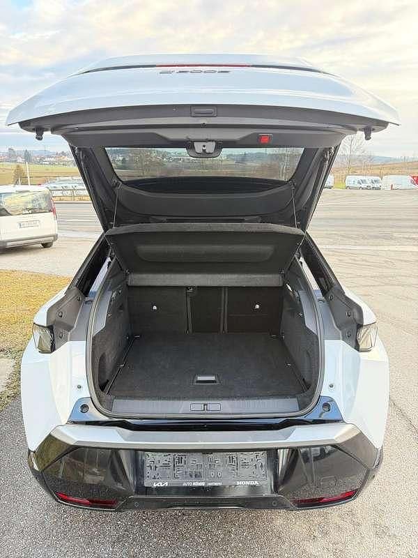 Gebraucht Peugeot e-3008 GT 156 kW (213 PS) 2024 Weiß SUV