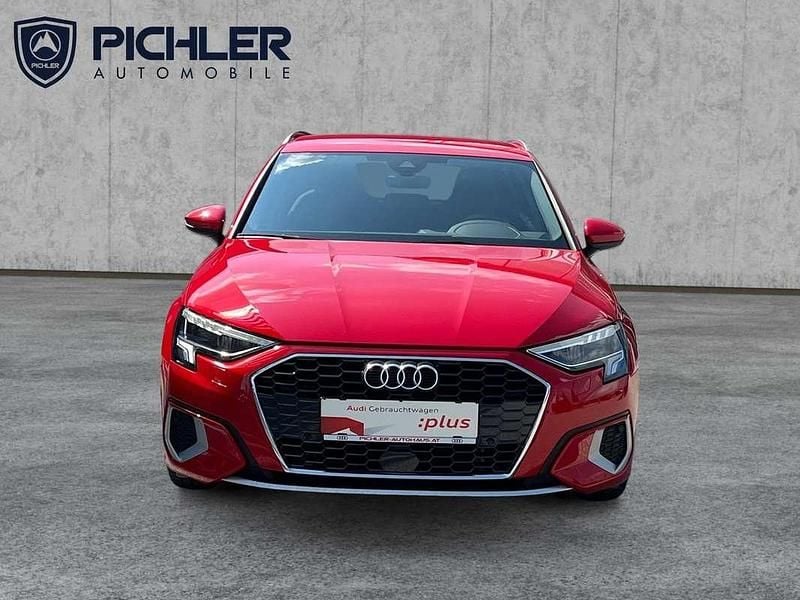 Gebraucht Audi A3 Advanced 150 PS (110 kW) 2021 Rot Limousine