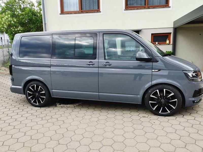 Gebraucht VW T6 150 PS (110 kW) 2017 Grau Van
