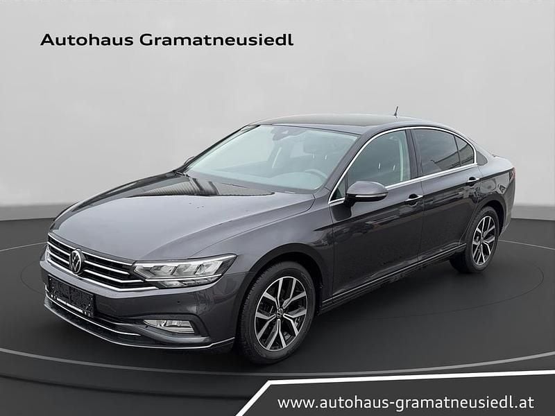 Gebraucht VW Passat Business 150 PS (110 kW) 2022 Dunkelgrau  metallic Kombi