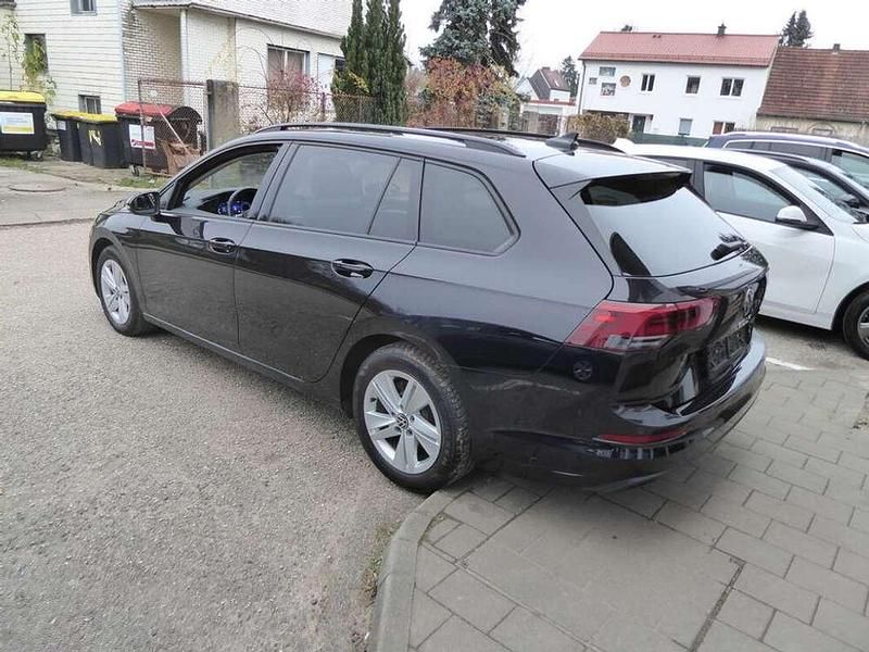 Gebraucht VW Golf VIII 116 PS (85 kW) 2022 Schwarz Kombi