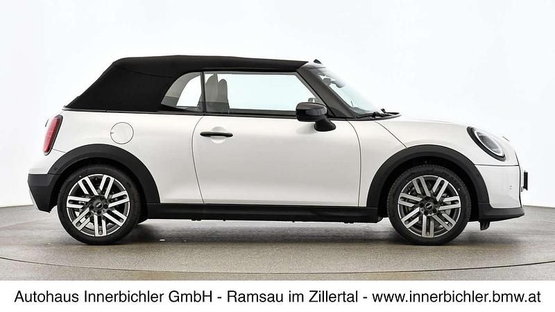 Gebraucht Mini Cooper Cabriolet 163 PS (119 kW) 2025 Weiß Cabrio