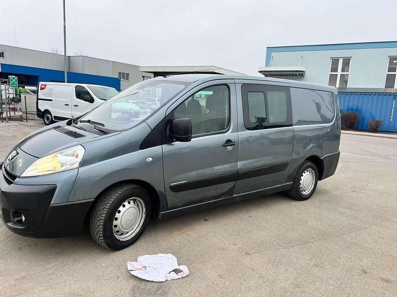 Gebraucht Peugeot Expert 120 PS (88 kW) 2008 Grau Van
