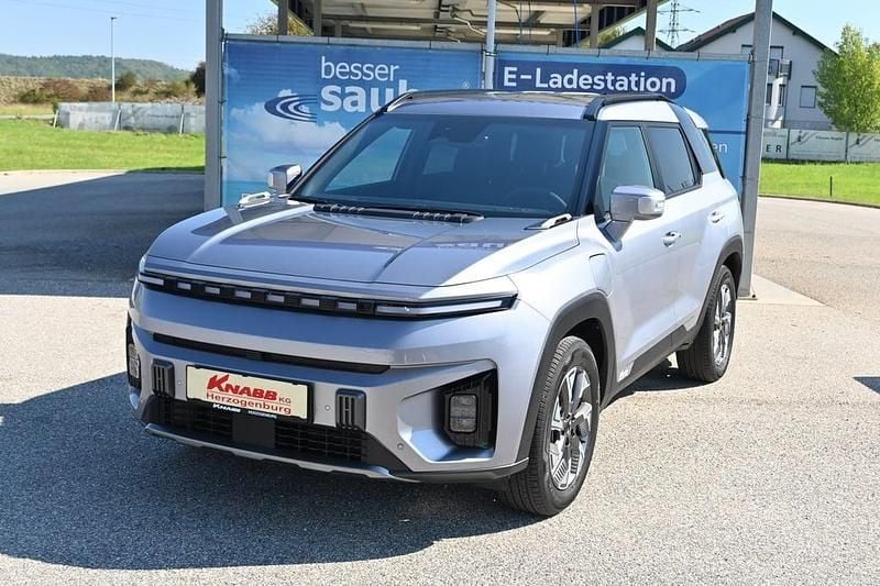 Silber metallic Gebraucht 2024 Ssangyong (KGM) Torres EVX SUV | € 37.852 (Teuer) - Bild 1/4